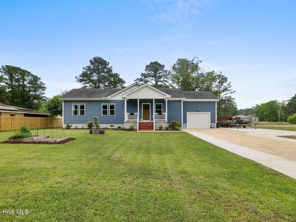 119 Vincent Drive , Moyock, NC 27958