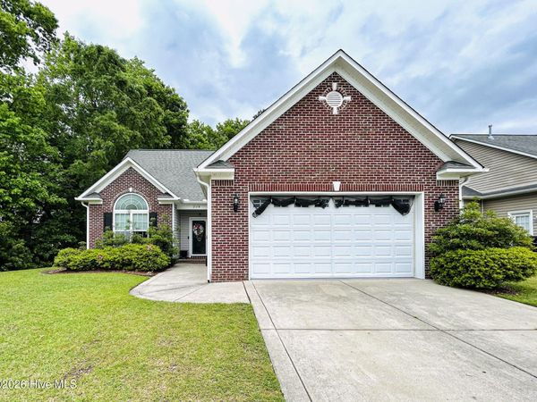 304 Weatherford Drive , Jacksonville, NC 28540