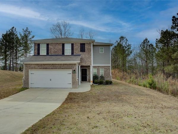 2502 Fraggle Roc , Conyers, GA 30012