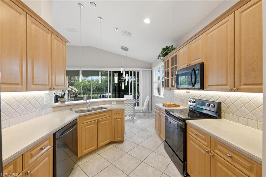 6822 Ascot Dr , Unit 202, Naples, FL 34113 Photo