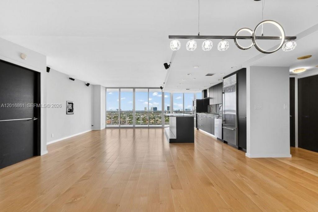 3600 Yacht Club Dr, Unit 1801, Aventura, FL 33180 Photo