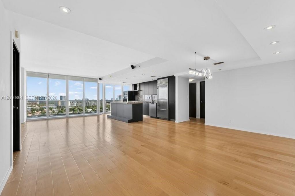 3600 Yacht Club Dr, Unit 1801, Aventura, FL 33180 Photo
