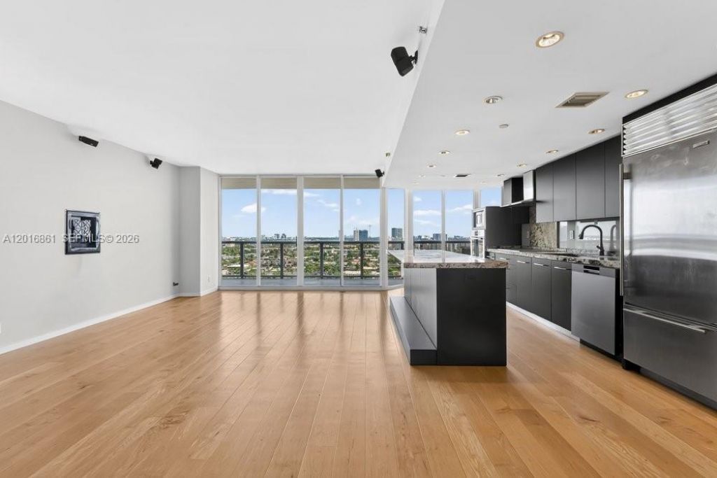 3600 Yacht Club Dr, Unit 1801, Aventura, FL 33180 Photo