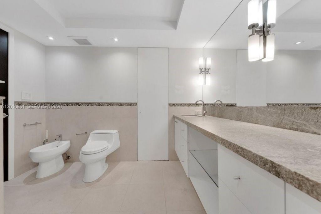 3600 Yacht Club Dr, Unit 1801, Aventura, FL 33180 Photo