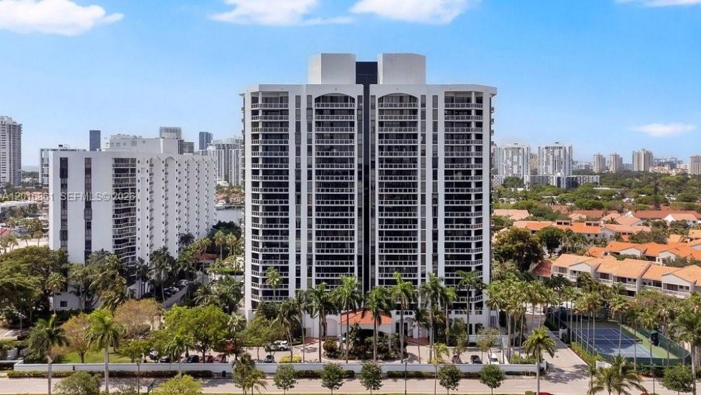 3600 Yacht Club Dr, Unit 1801, Aventura, FL 33180 Photo