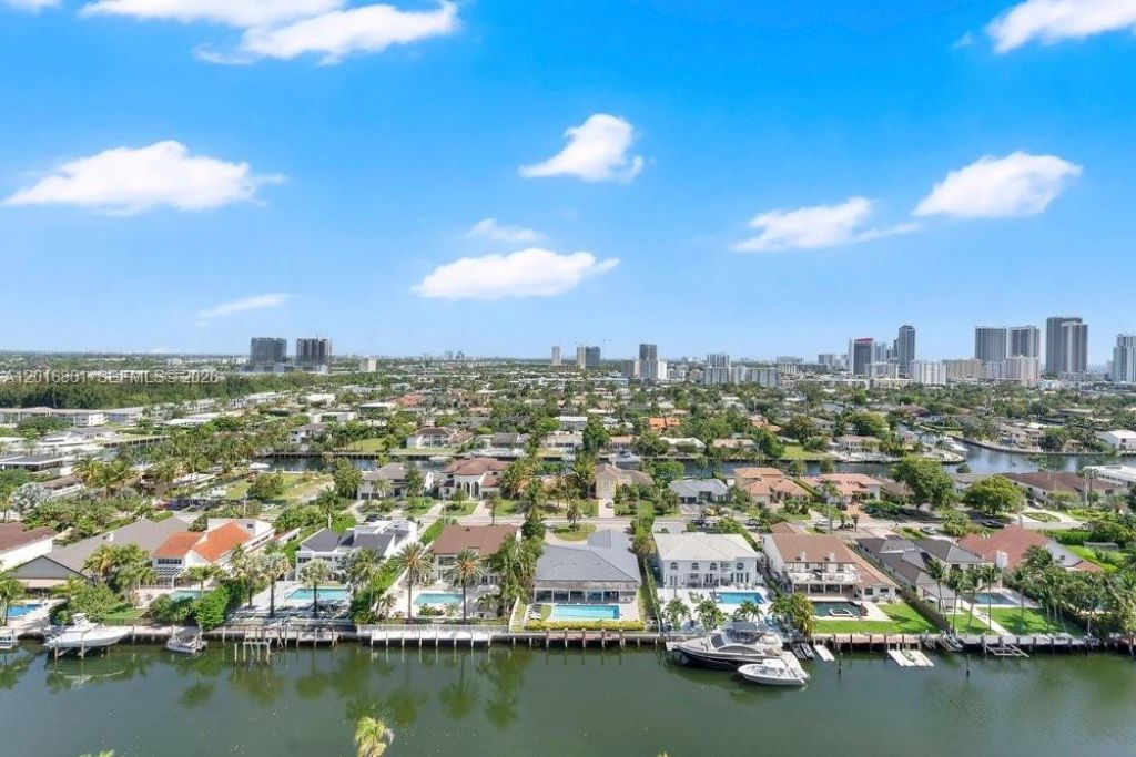 3600 Yacht Club Dr, Unit 1801, Aventura, FL 33180 Photo