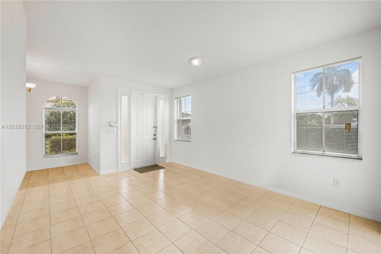13724 SW 115th Ln , Miami, FL 33186 Photo