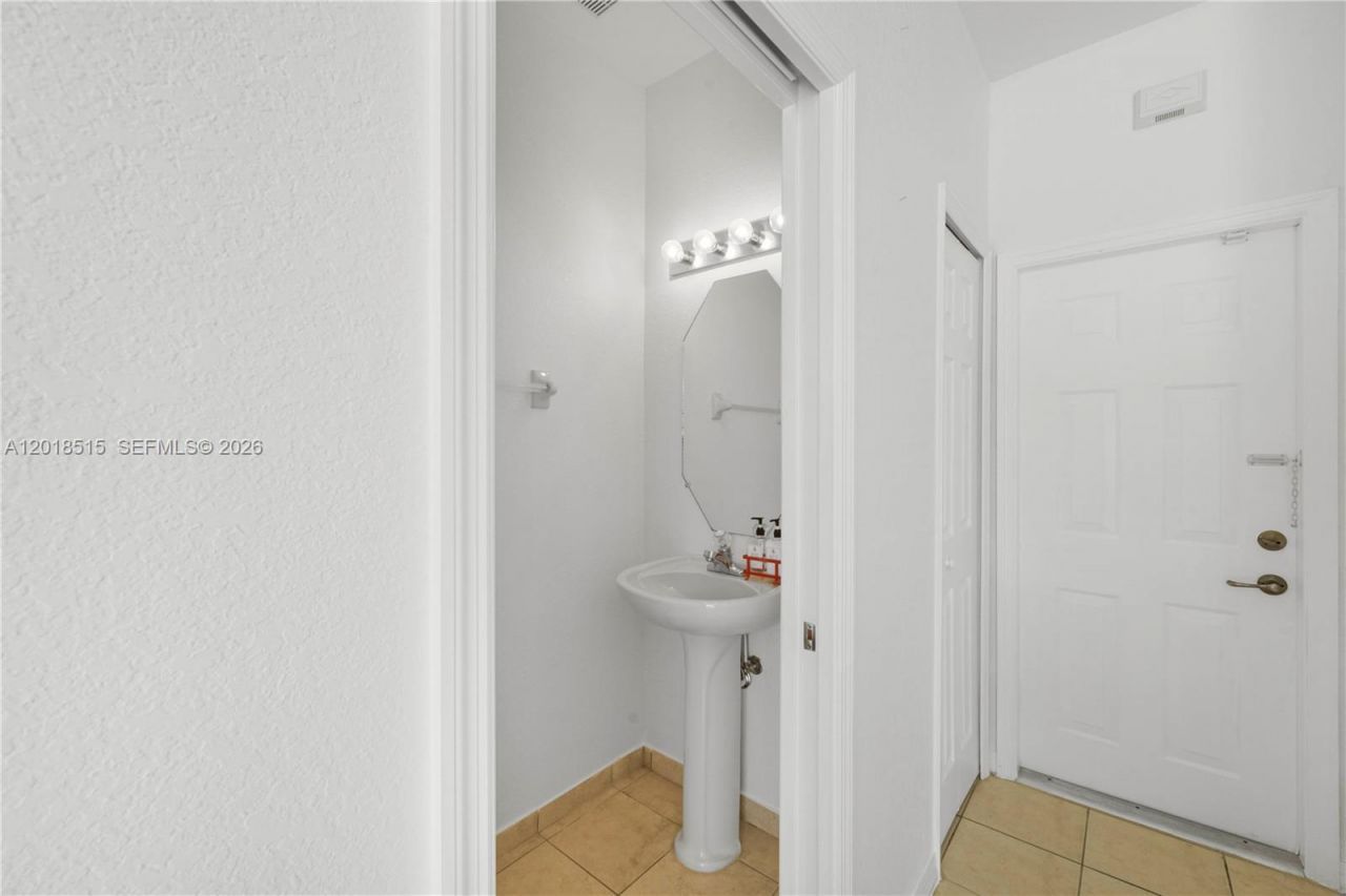 13724 SW 115th Ln , Miami, FL 33186 Photo