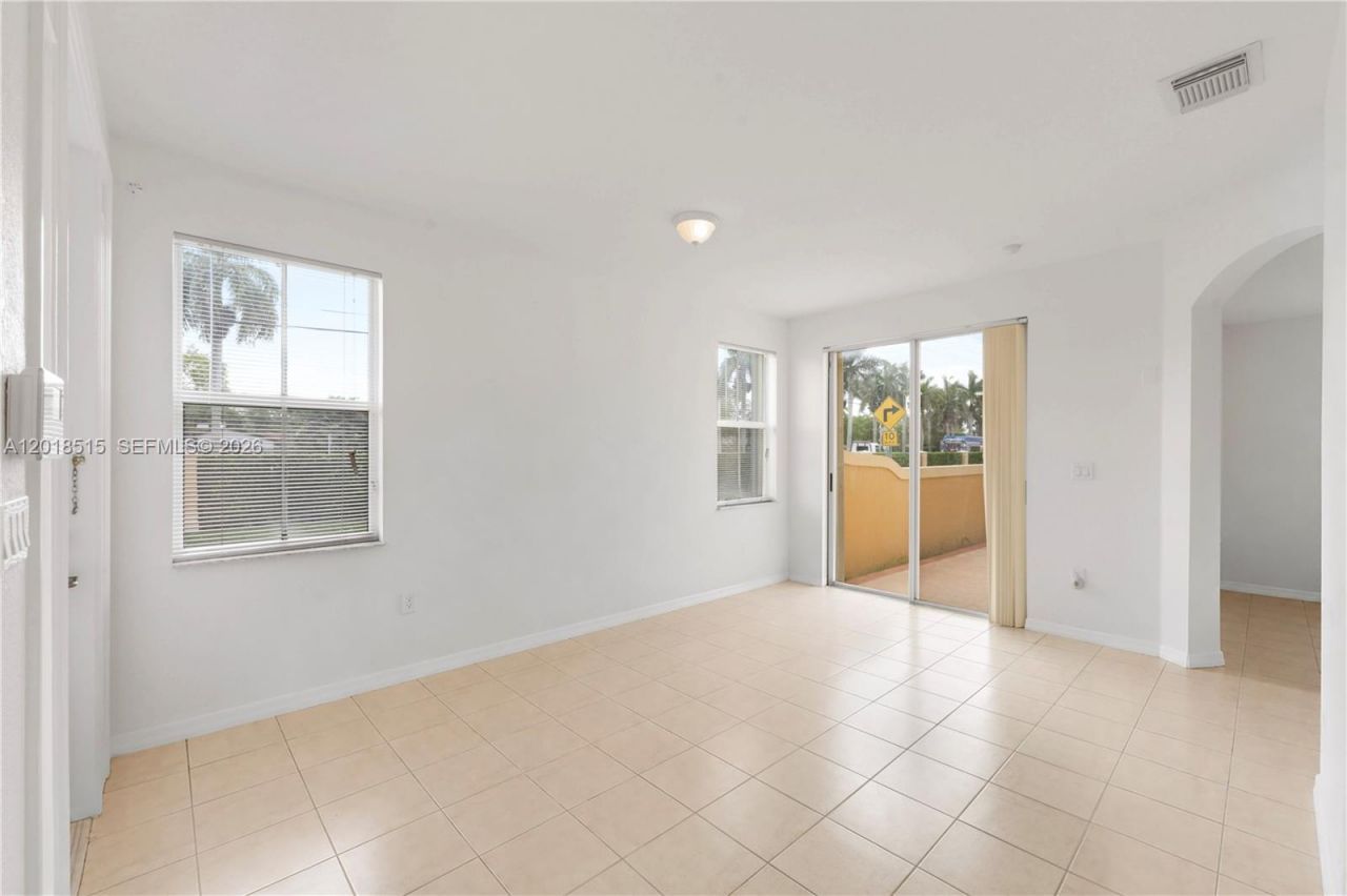 13724 SW 115th Ln , Miami, FL 33186 Photo