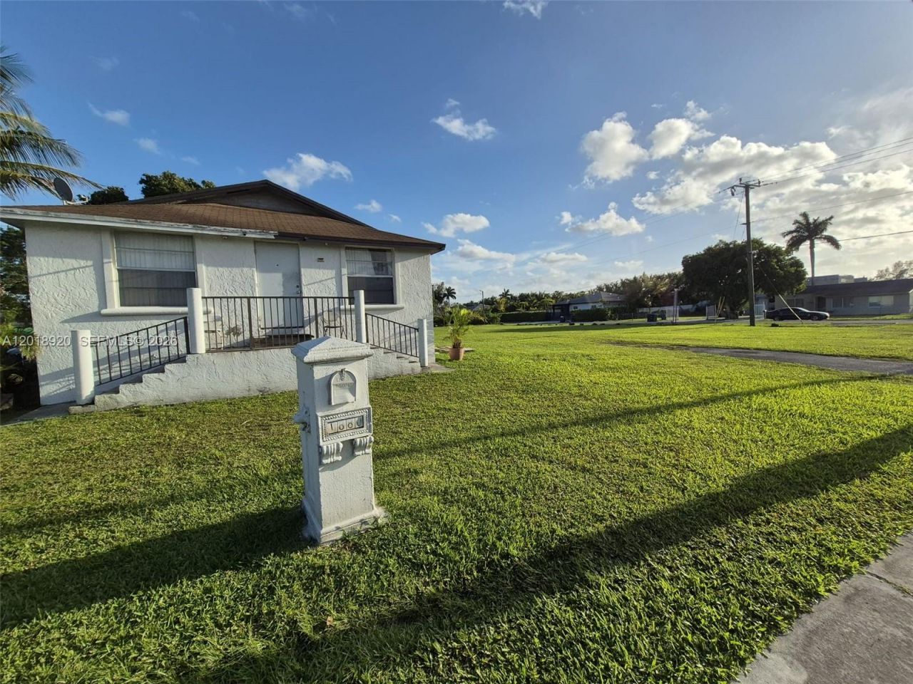 1880 NW 111th St , Miami, FL 33167 Photo