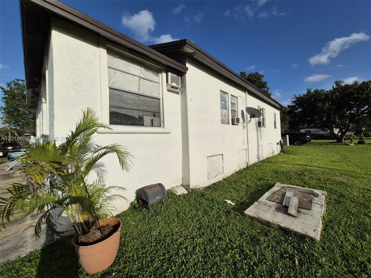 1880 NW 111th St , Miami, FL 33167 Photo