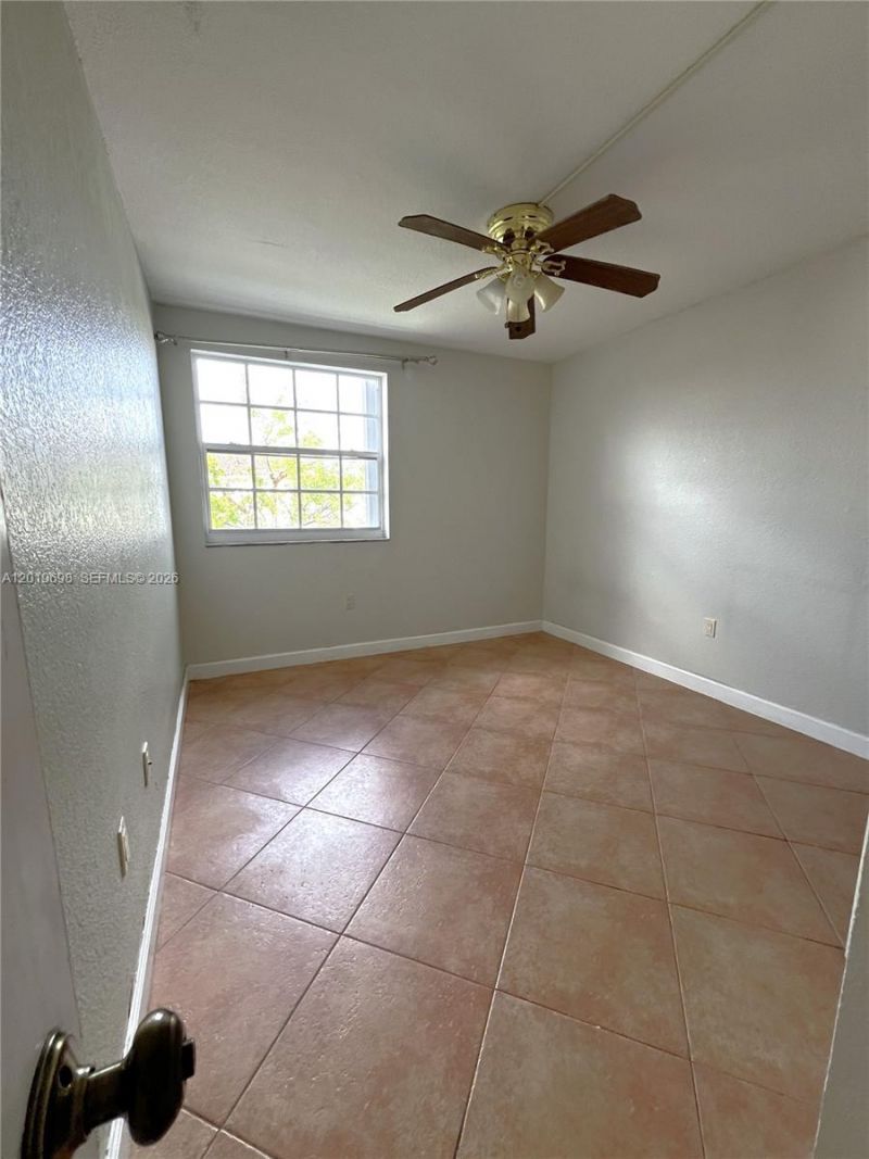 9715 Fontainebleau Blvd , Unit E209, Miami, FL 33172 Photo