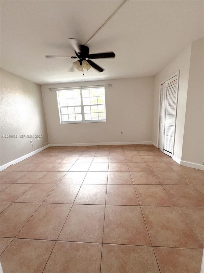 9715 Fontainebleau Blvd , Unit E209, Miami, FL 33172 Photo