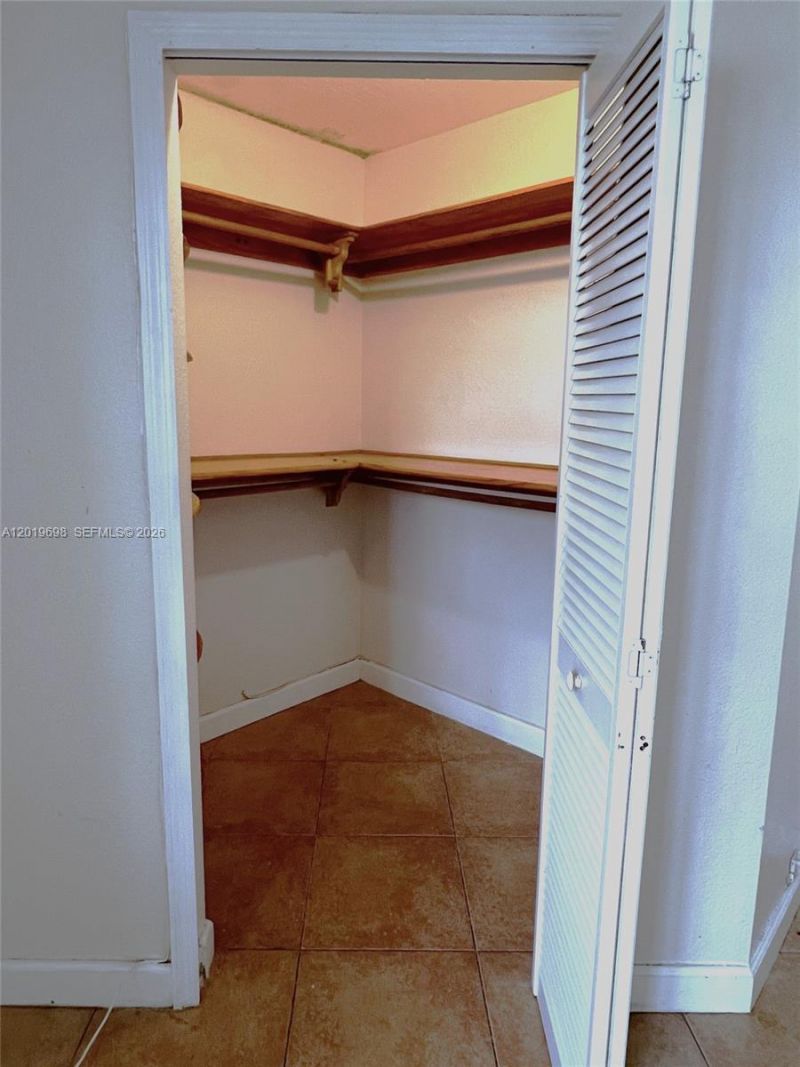 9715 Fontainebleau Blvd , Unit E209, Miami, FL 33172 Photo
