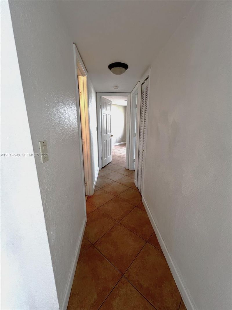 9715 Fontainebleau Blvd , Unit E209, Miami, FL 33172 Photo