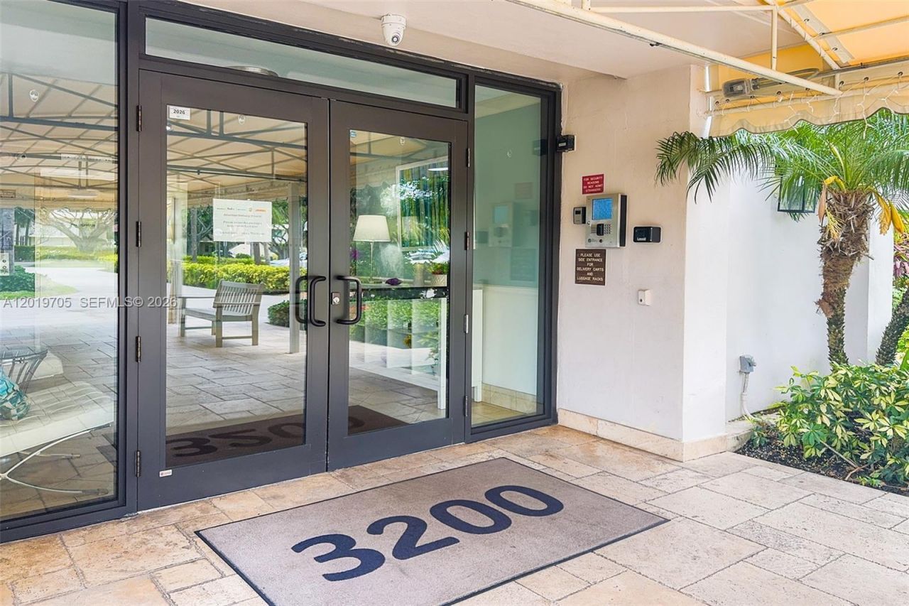 3200 N Palm Aire Dr, Unit 207, Pompano Beach, FL 33069 Photo