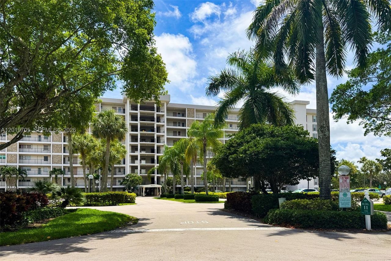 3200 N Palm Aire Dr, Unit 207, Pompano Beach, FL 33069 Photo