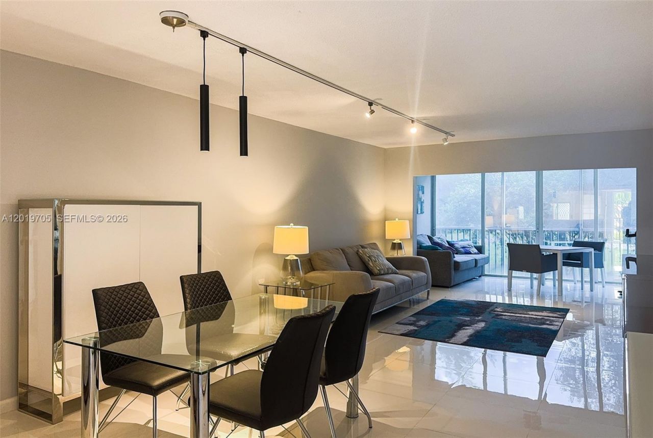 3200 N Palm Aire Dr, Unit 207, Pompano Beach, FL 33069 Photo