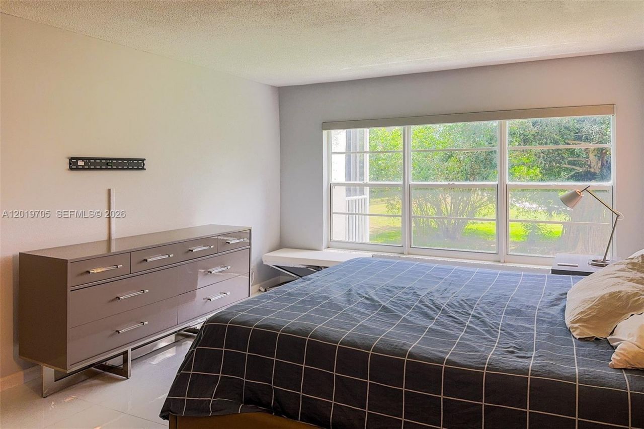 3200 N Palm Aire Dr, Unit 207, Pompano Beach, FL 33069 Photo
