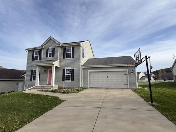 1203 Hazelcrest DRIVE, Watertown, WI 53094