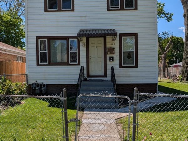 805 Audrey Nixon Boulevard , North Chicago, IL 60064