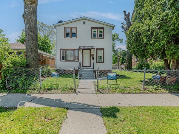 805 Audrey Nixon Boulevard, North Chicago, IL 60064