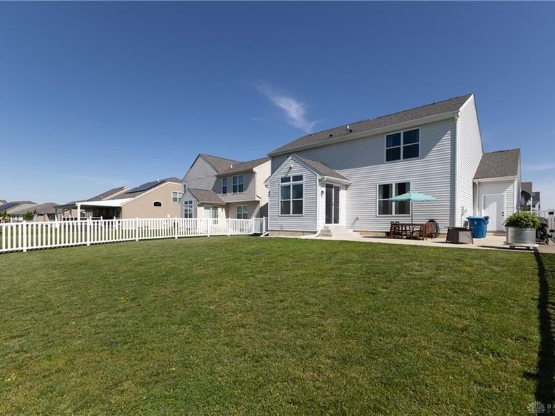 4161 Spicebush Drive, Tipp City, OH 45371 Photo 33
