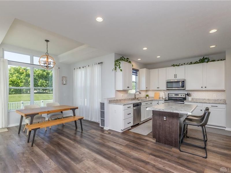 4161 Spicebush Drive, Tipp City, OH 45371 Photo 9