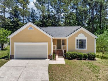 6804 Broome Bay Court, Raleigh, NC 27616