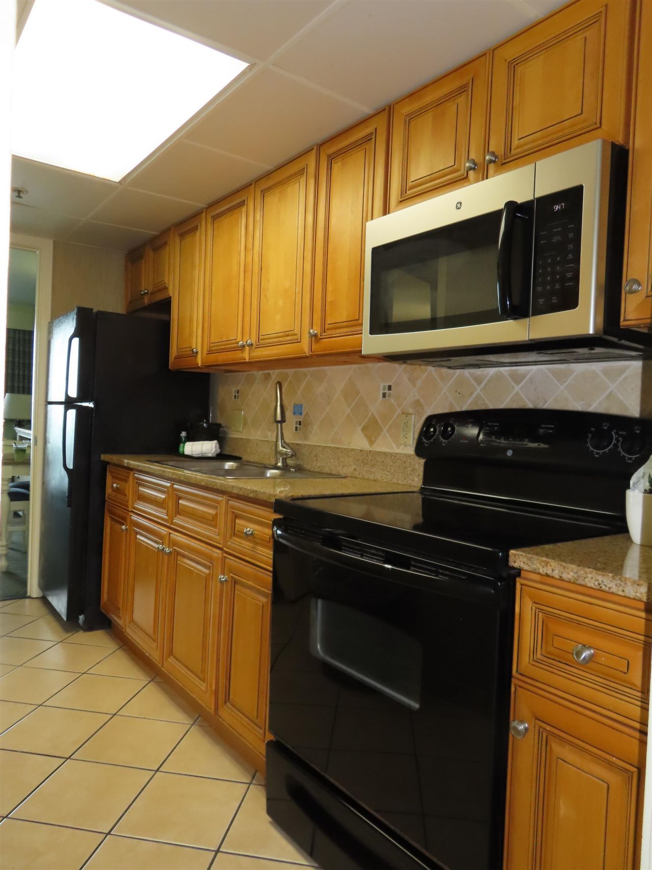 3000 N N Ocean Blvd.  Photo 7