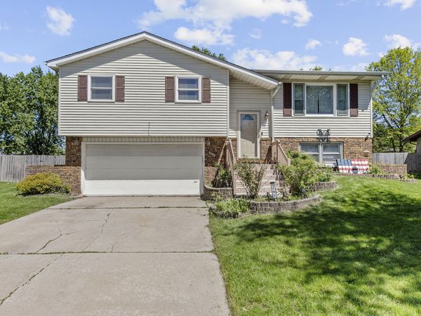 3193 Hickory Street , Portage, IN 46368