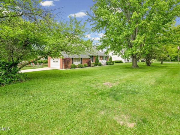 1968 S Holland Sylvania Road , Maumee, OH 43537