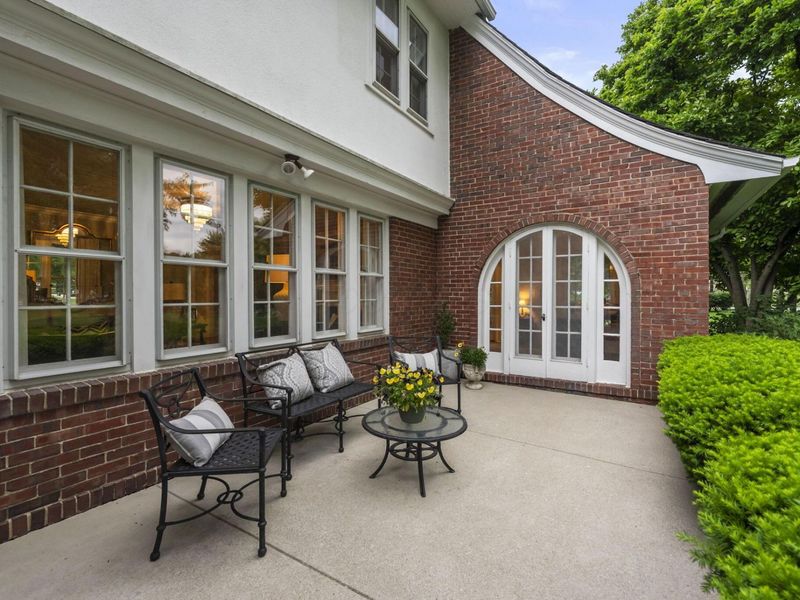1875 Roxbury Road, Upper Arlington, OH 43212 Photo 32