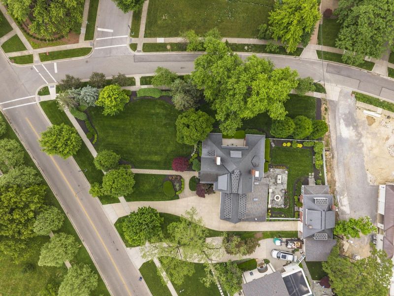 1875 Roxbury Road, Upper Arlington, OH 43212 Photo 77