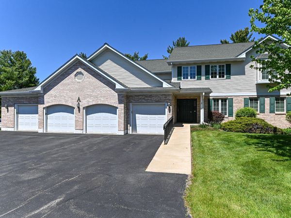 91 Potawatomi Rd, Unit A4, Williams Bay, WI 53191