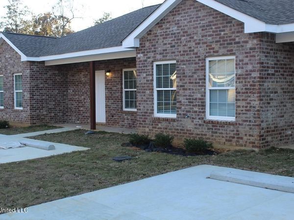 1007 Bassett Drive, McComb, MS 39648