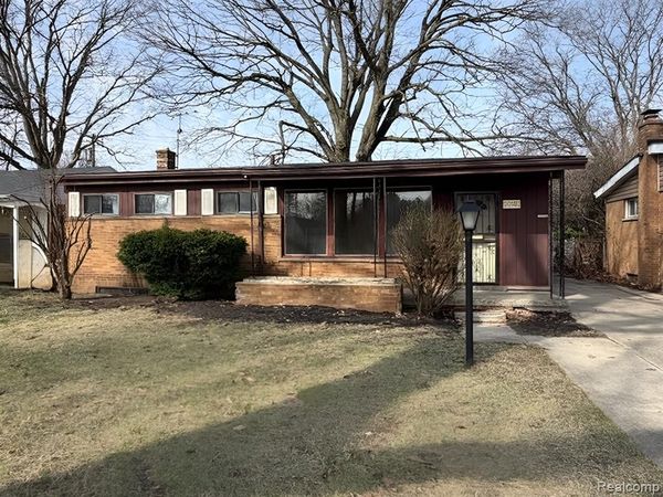 20181 McIntyre Street, Detroit, MI 48219