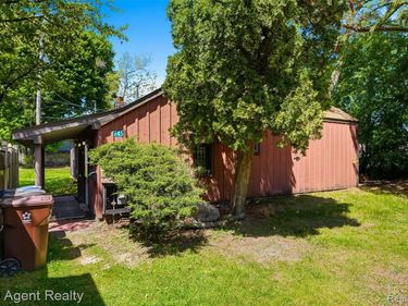 745 Karmada Street, Plymouth, MI 48170