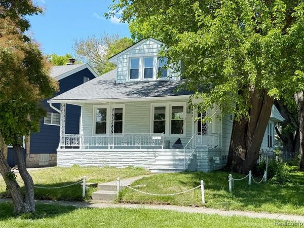 266 W Bennett Avenue, Ferndale, MI 48220