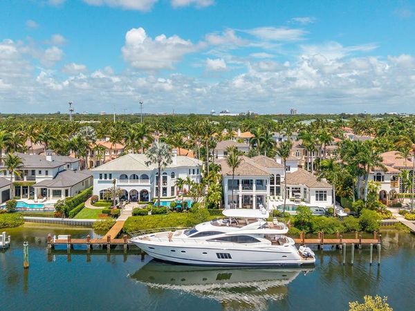 792 Harbour Isles Court, West Palm Beach, FL 33410
