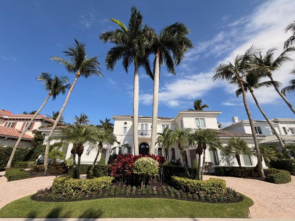 792 Harbour Isles Court, West Palm Beach, FL 33410
