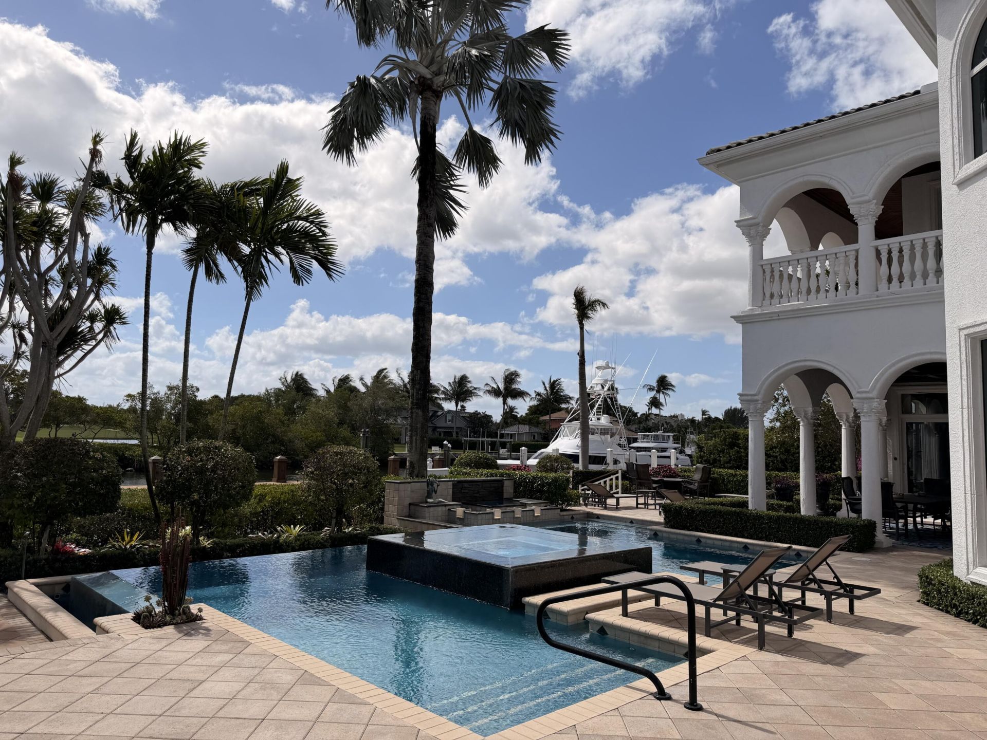 792 Harbour Isles Court, West Palm Beach, FL 33410 Photo