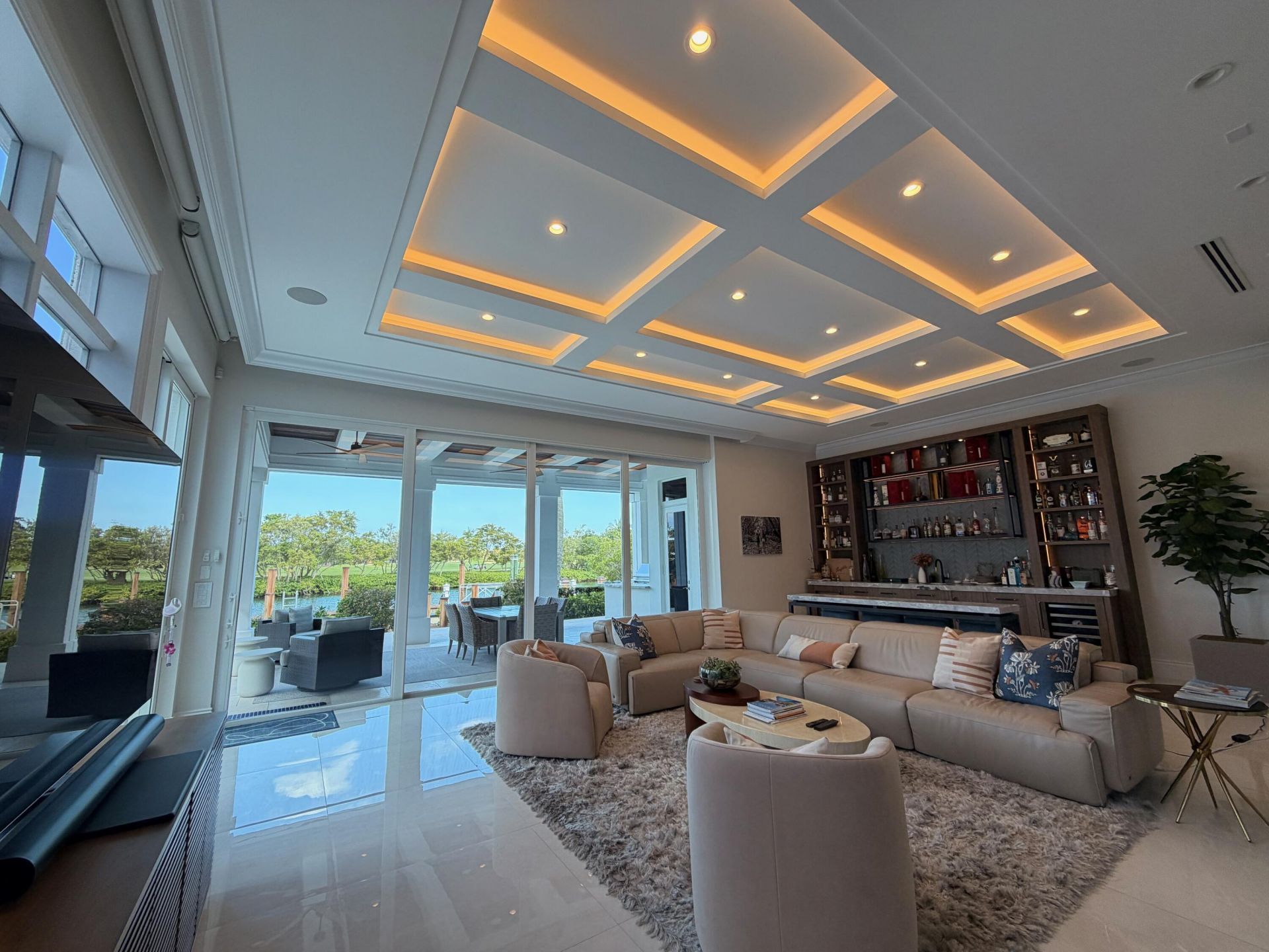 792 Harbour Isles Court, West Palm Beach, FL 33410 Photo