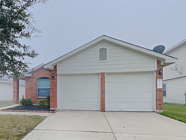 12417 NE Sky Harbor DR, Del Valle, TX 78617