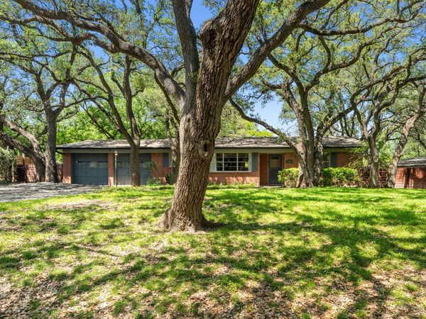 1110 Hollybluff ST, Austin, TX 78753