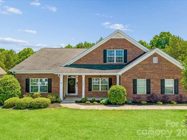 1006 Spring Rose Lane, Matthews, NC 28104