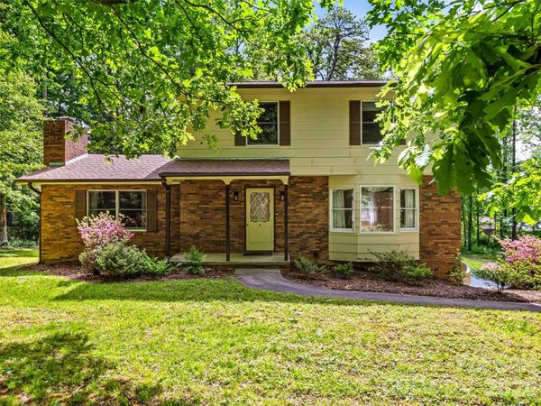 11 Woodmere Drive, Arden, NC 28704