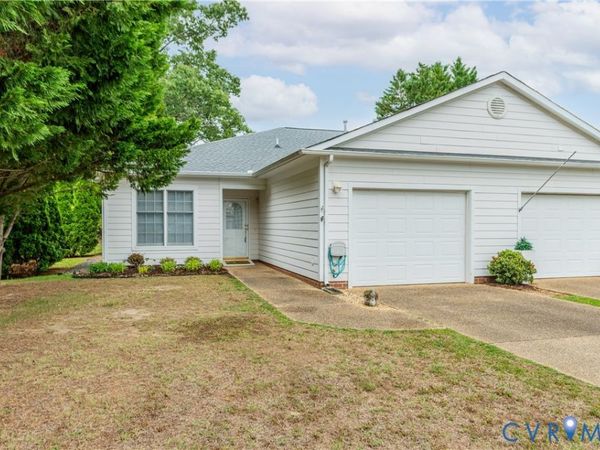 20 Bay Court , Kilmarnock, VA 22482