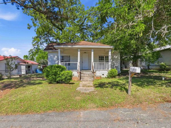 332 S 12TH Street , Quincy, FL 32351