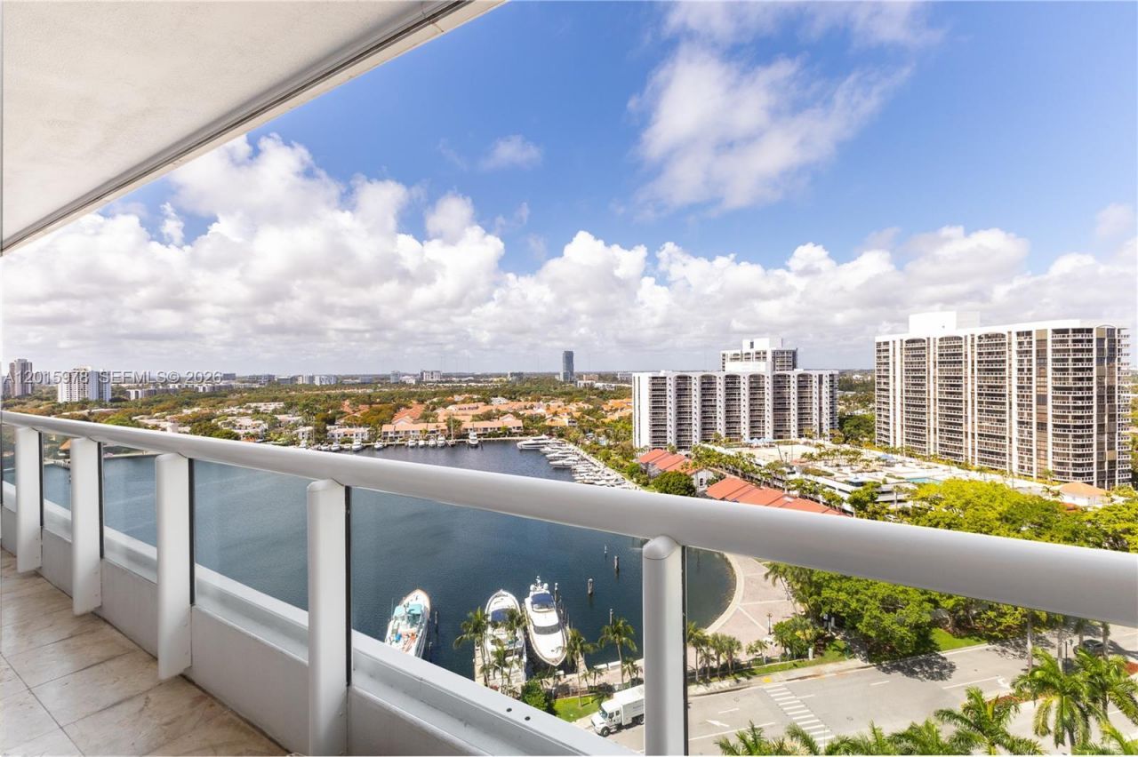 21055 Yacht Club Dr , Unit 1707, Aventura, FL 33180 Photo